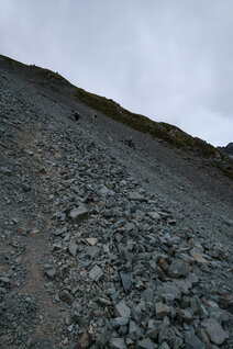Trail through the scree fields up to Waiau Pass