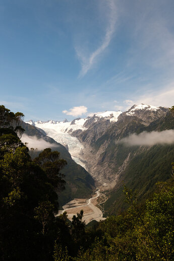 First views of the Franz Josef glacier, walking up the Alex Knob trail to the Rata Lookout